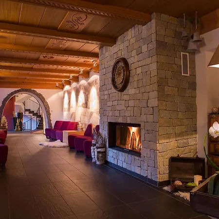 Hotel Rezia La Villa (Trentino Alto Adige)