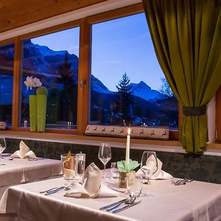 Hotel Rezia La Villa (Trentino Alto Adige)