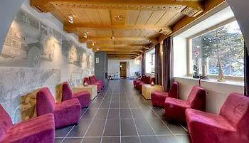Hotell Rezia La Villa (Trentino Alto Adige)